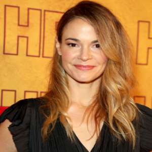 Leisha Hailey